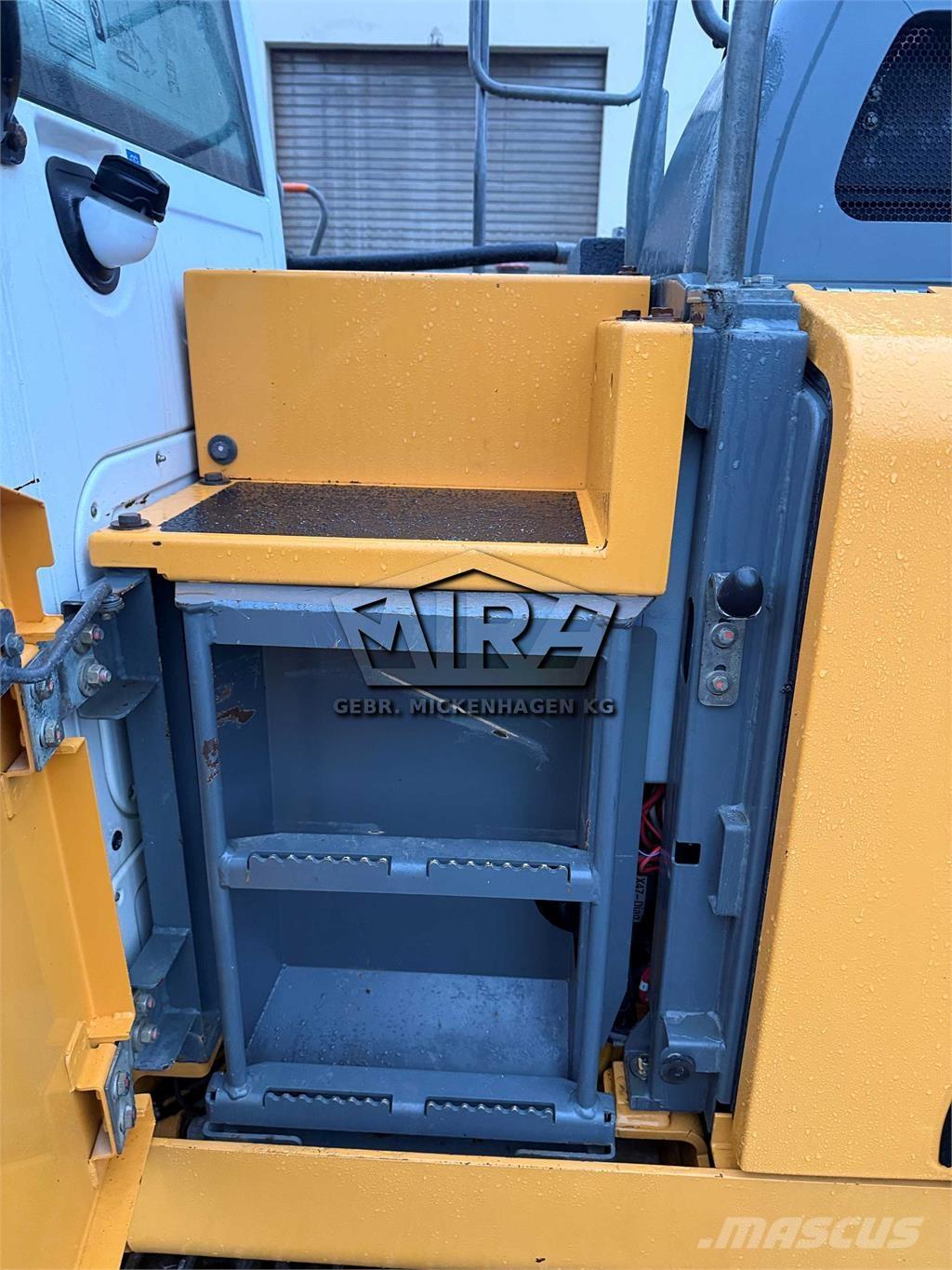 Liebherr R 922 LC Crawler excavators