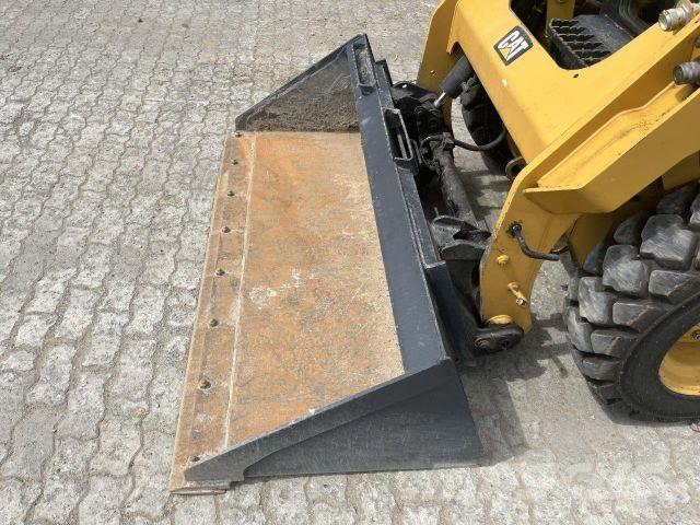 CAT 242D Construction - Others