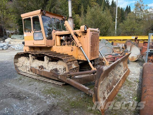 CAT D6C Crawler dozers