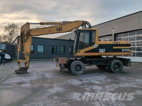 CAT M320 Wheeled excavators