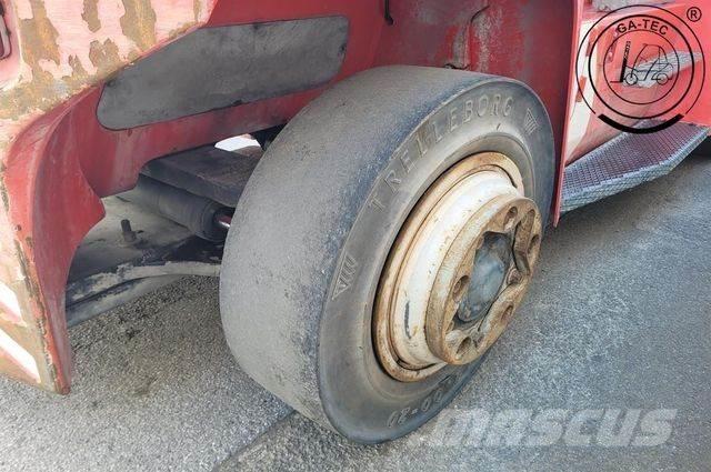 Kalmar DCE120-6 Diesel trucks
