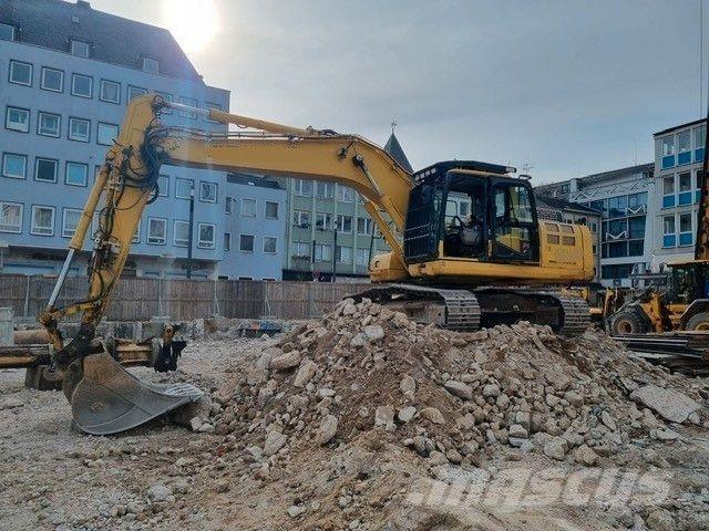 Komatsu PC210LC11 Crawler excavators