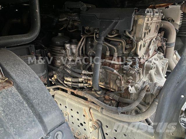 Mercedes-Benz 2542 Chassis Cab trucks