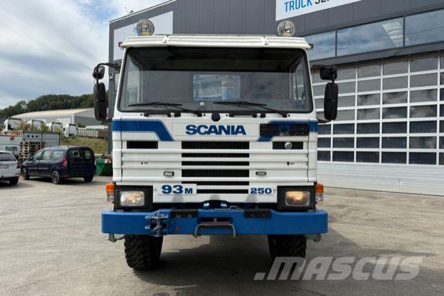 Scania 93M 250 4x4 Flatbed / Dropside trucks