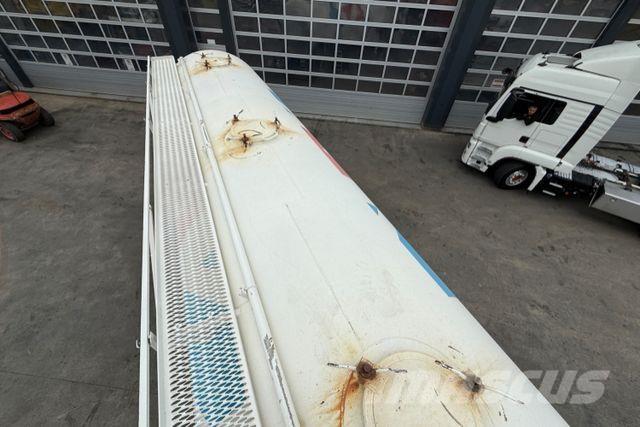 Spitzer 34m3 Tanker semi-trailers