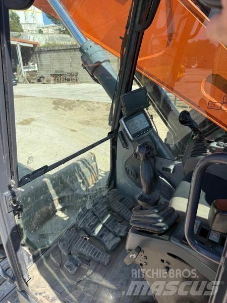 Doosan DX235LCR Crawler excavators