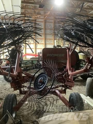 Rhino ER8 Hay Rake Construction - Others