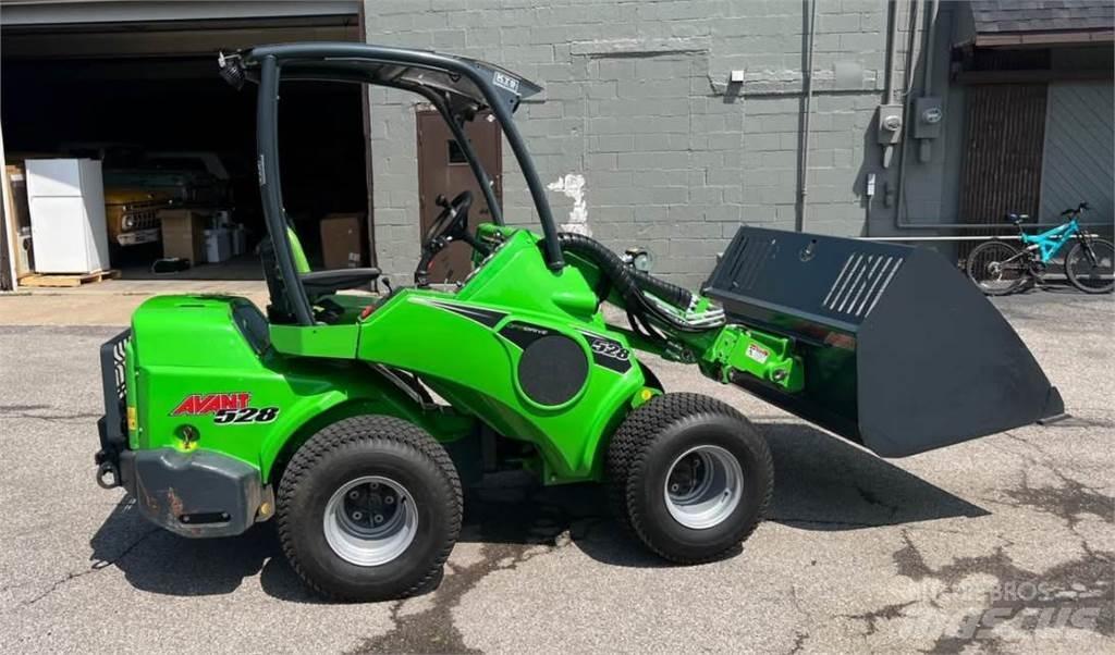 Avant 528 Wheel loaders