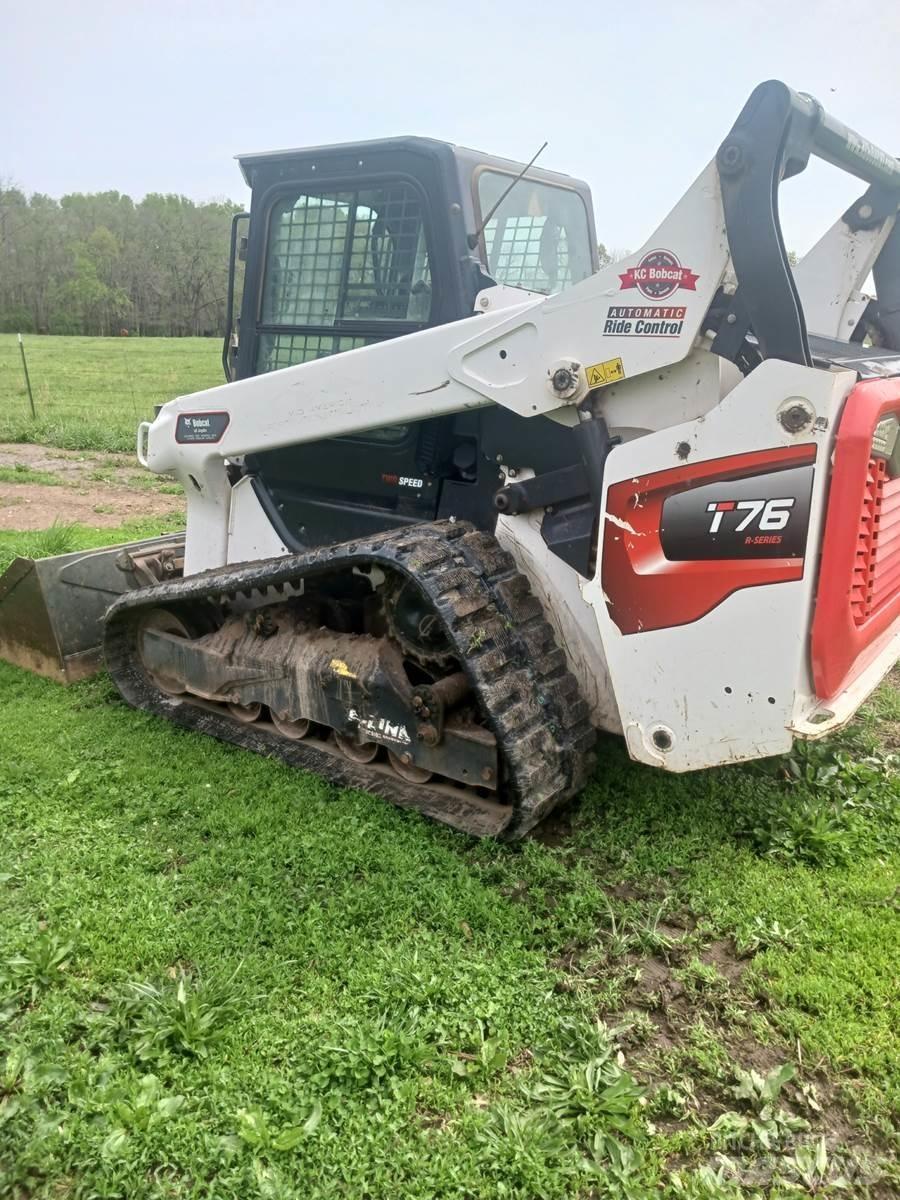 Bobcat T76 Skid steer loaders