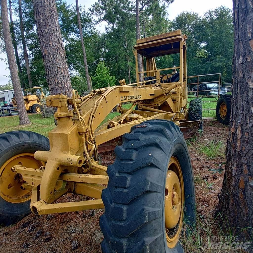 CAT 120 Graders