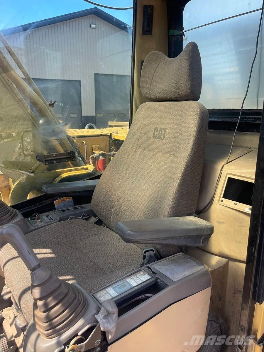 CAT 325BL Crawler excavators