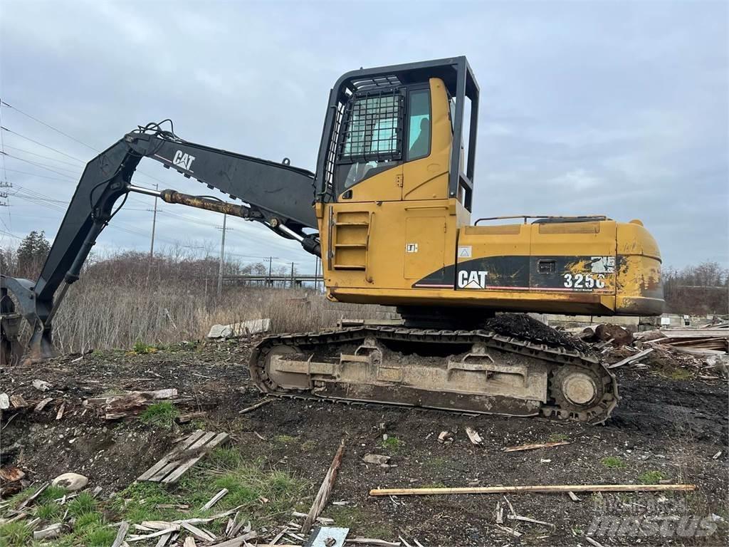 CAT 325C Knuckleboom loaders