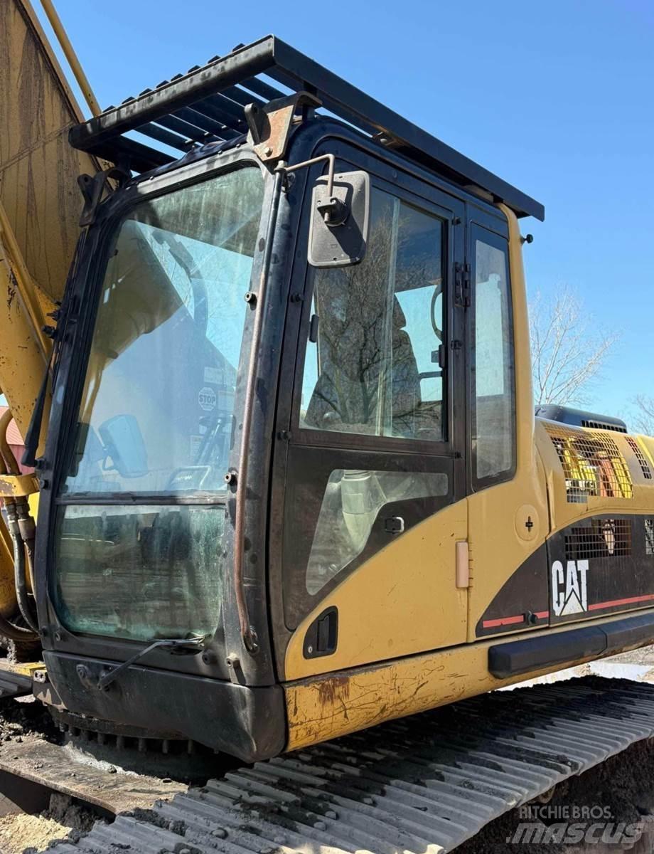 CAT 330C Crawler excavators