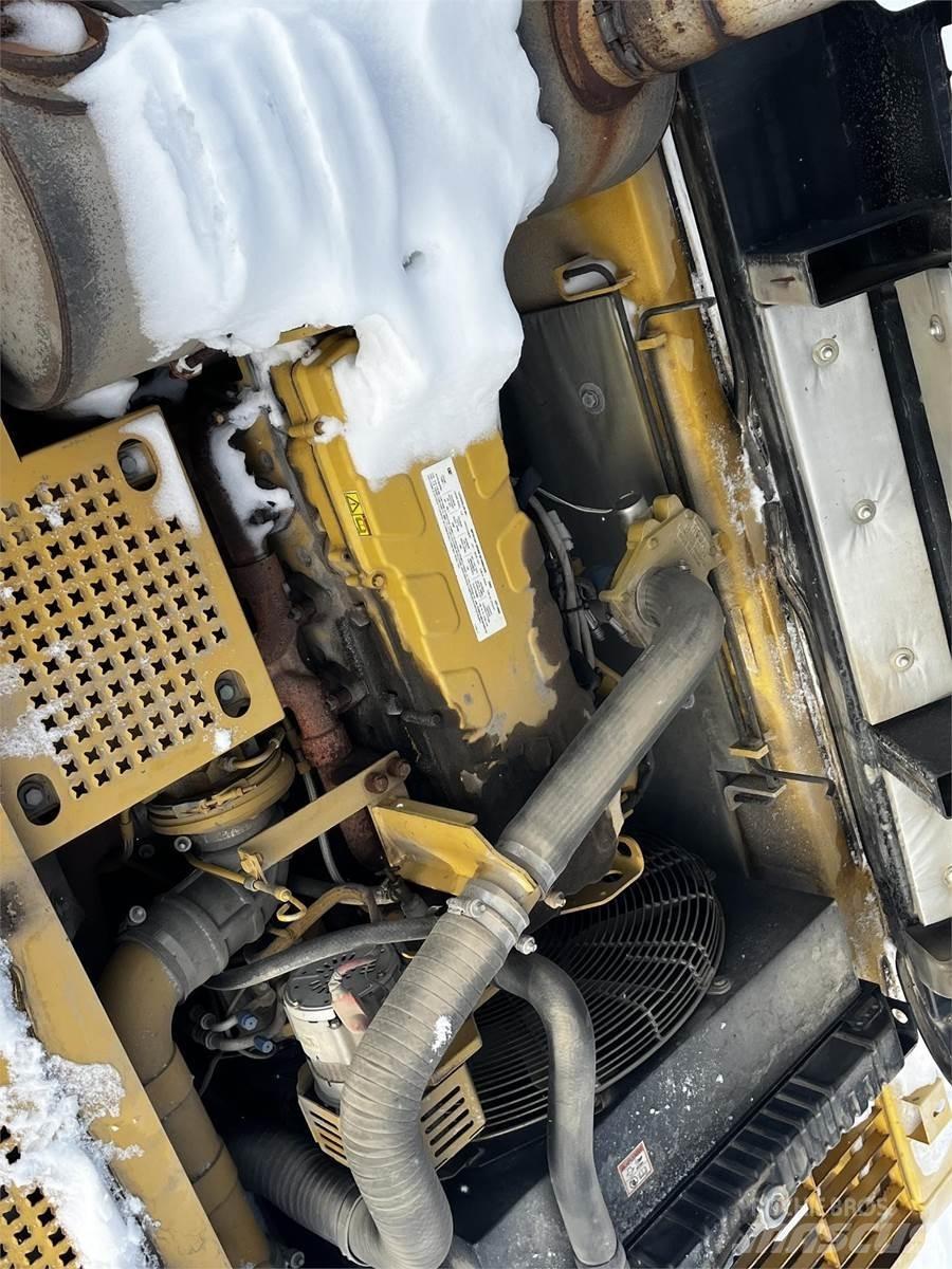 CAT 330CL Crawler excavators
