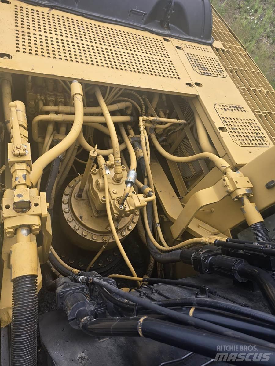 CAT 330CL Crawler excavators