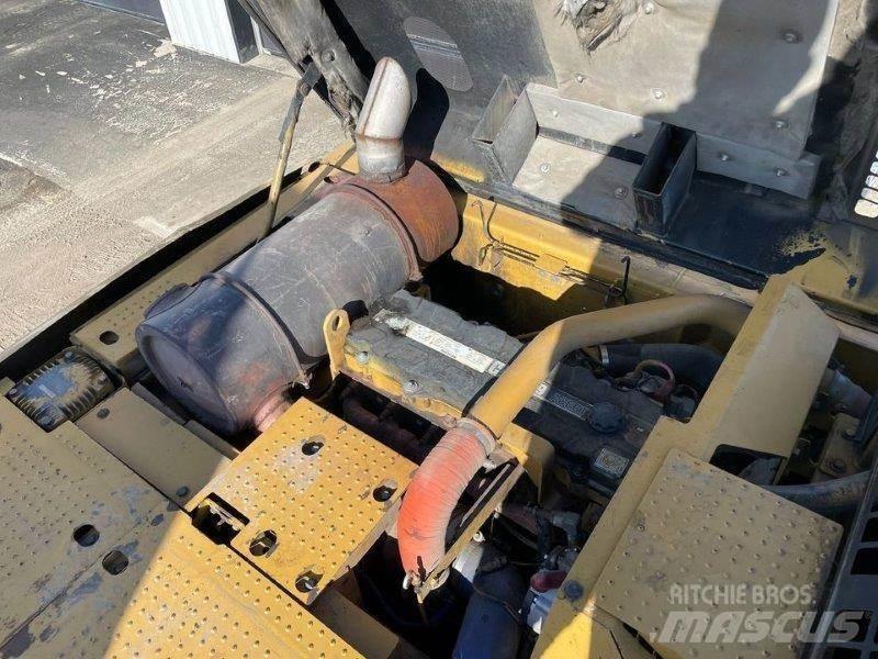 CAT 330D Crawler excavators