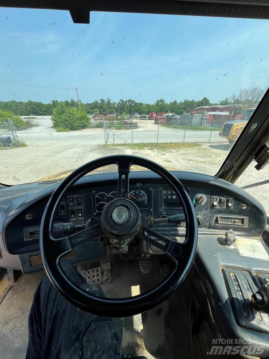 CAT 735 Articulated Dump Trucks (ADTs)