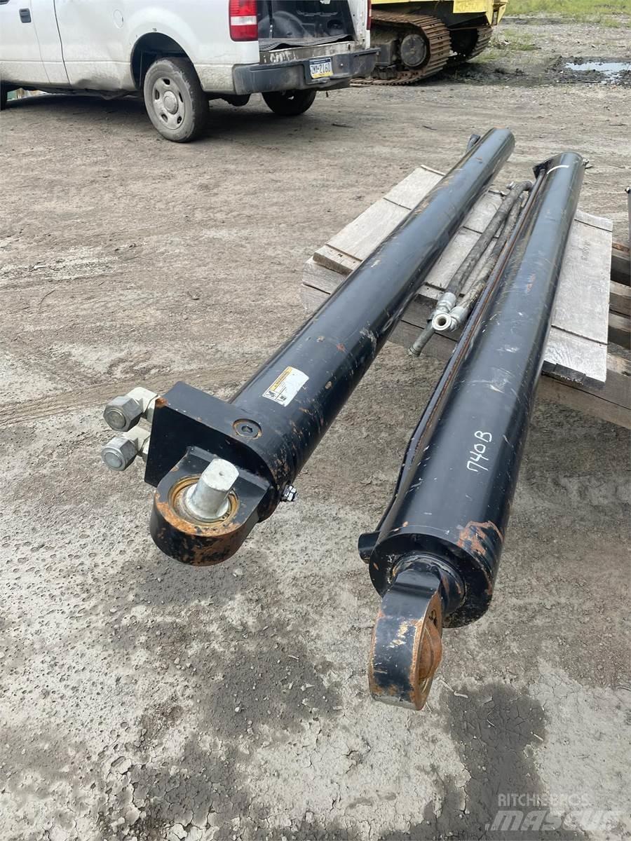 CAT 740B Transportation - Others