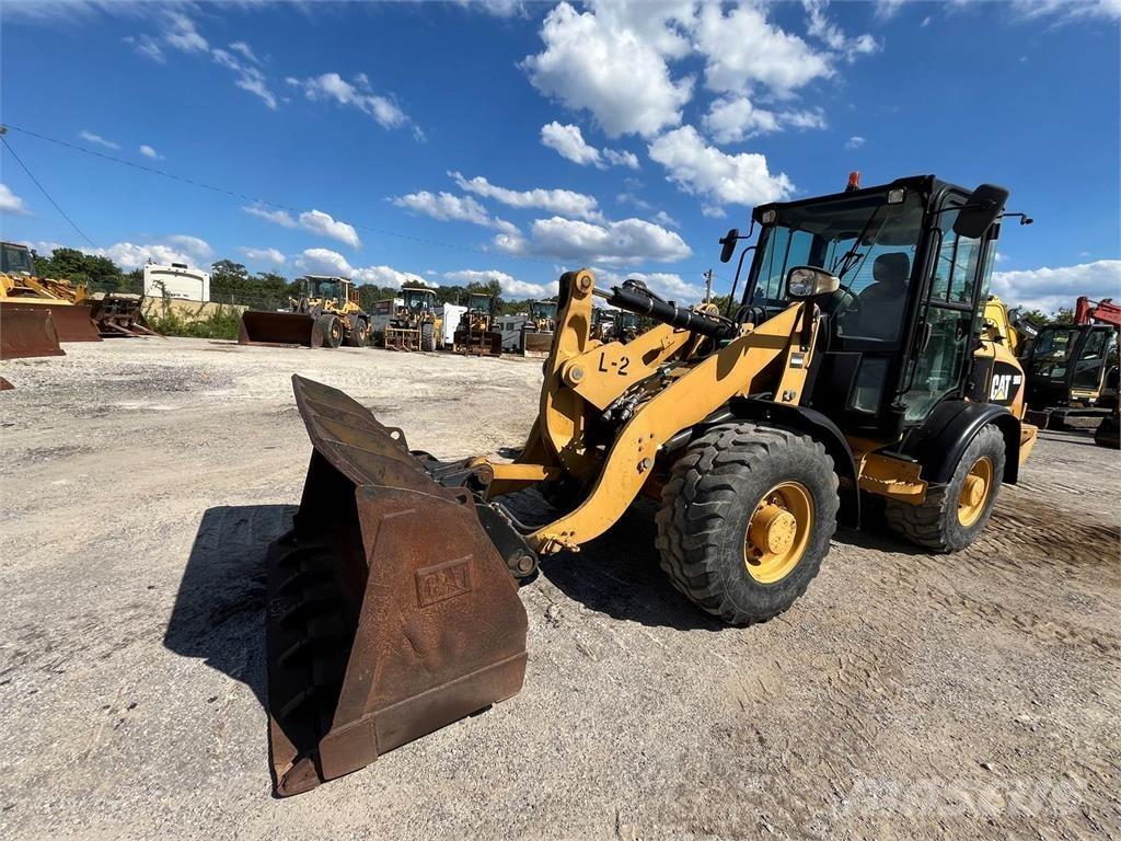 CAT 906 Wheel loaders