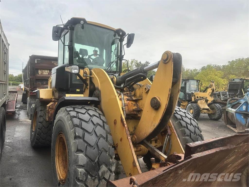 CAT 930M Wheel loaders