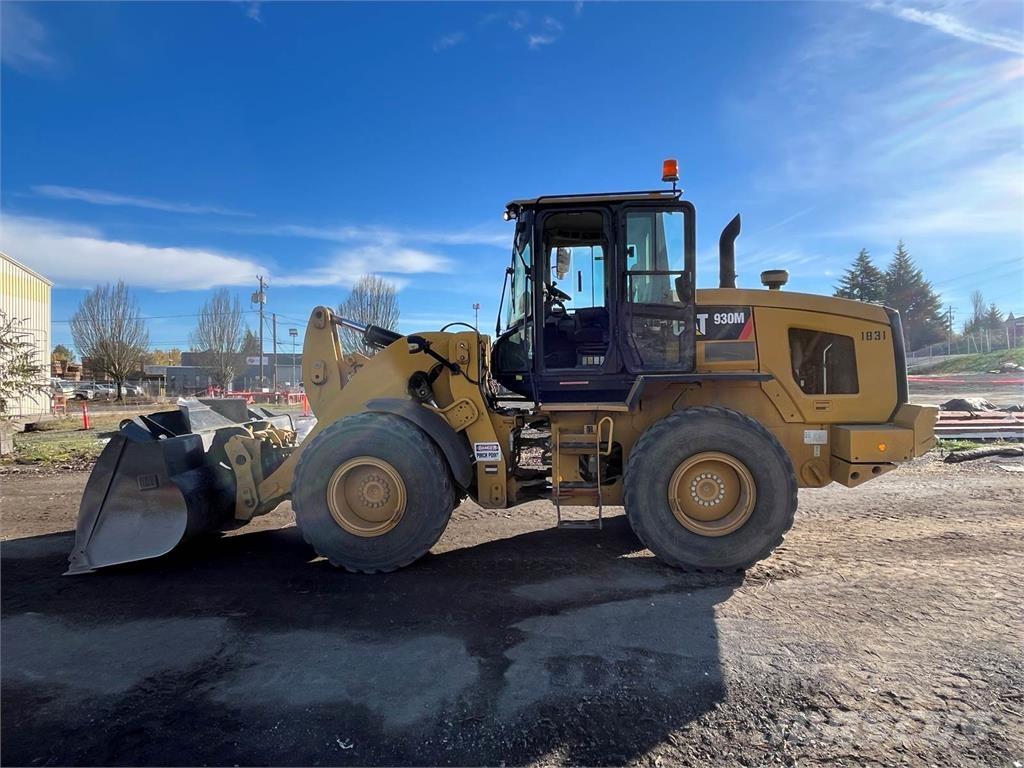 CAT 930M Wheel loaders
