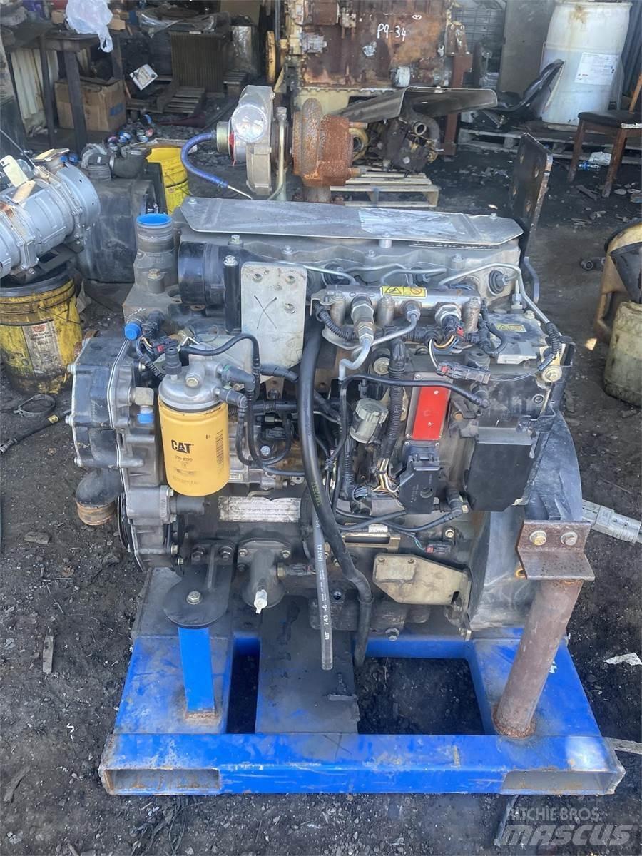 CAT C4.4 Engines