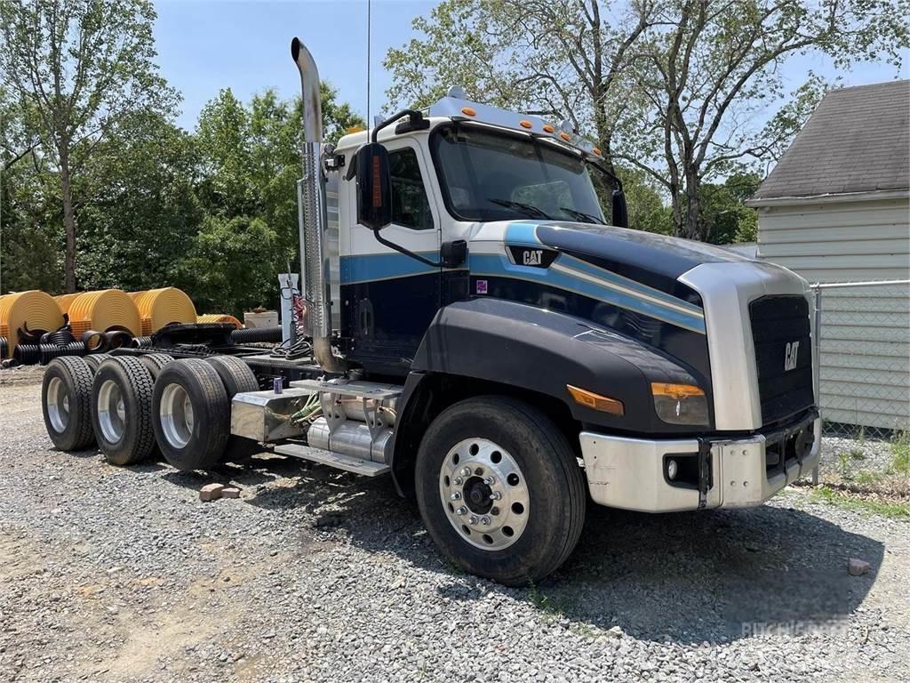 CAT CT660S Tractor Units