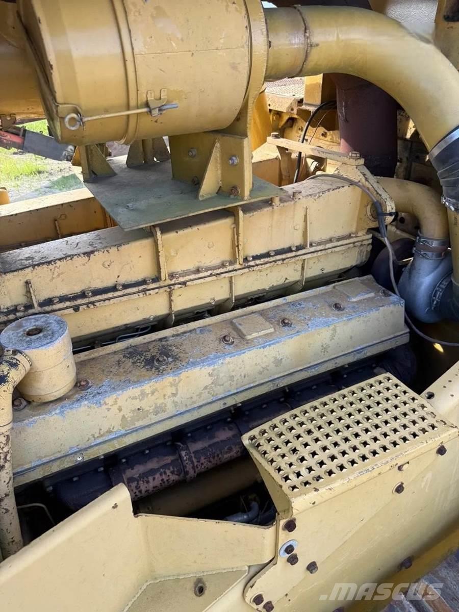 CAT D10 Crawler dozers