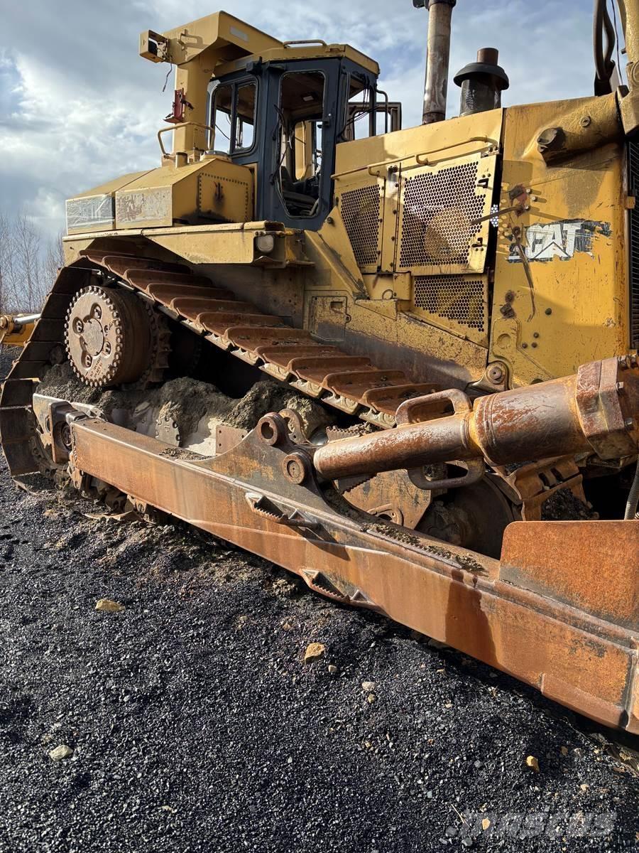 CAT D11R Crawler dozers