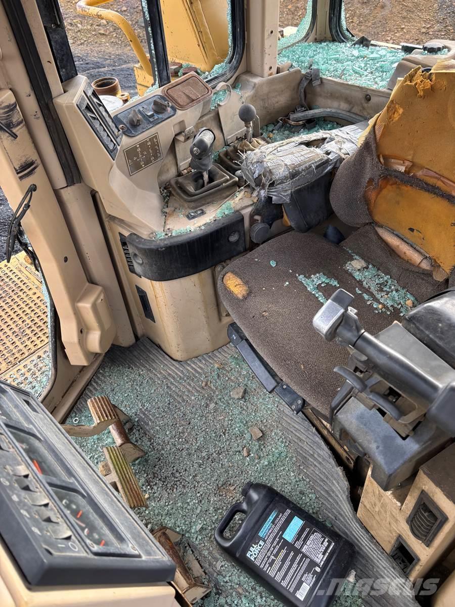 CAT D11R Crawler dozers