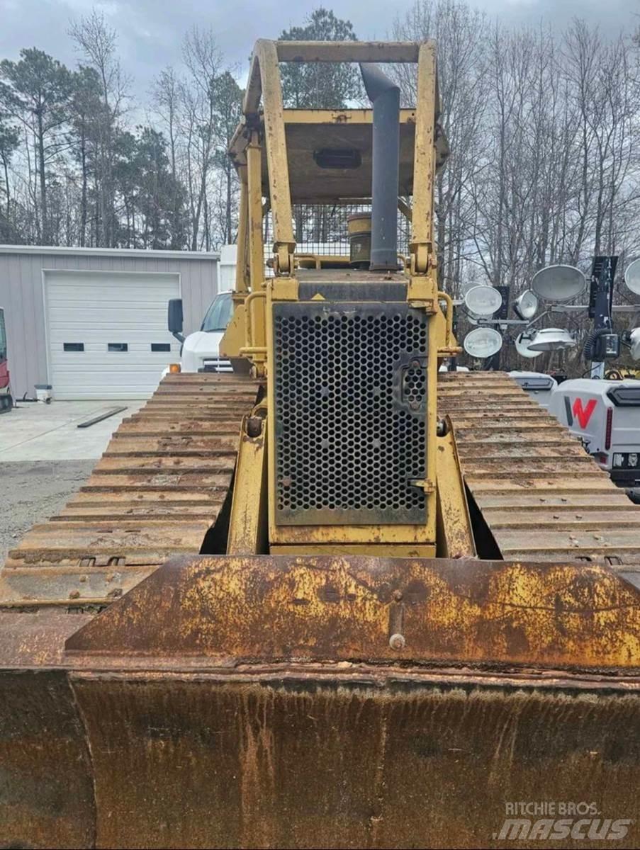 CAT D4H II Crawler dozers