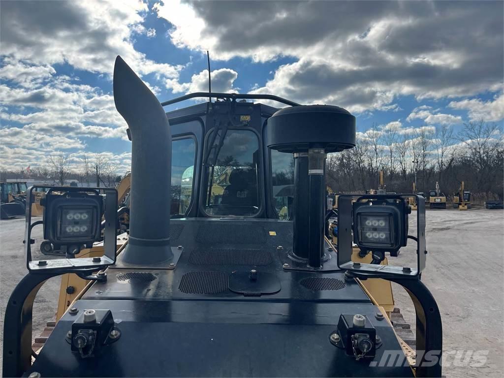 CAT D6 Crawler dozers