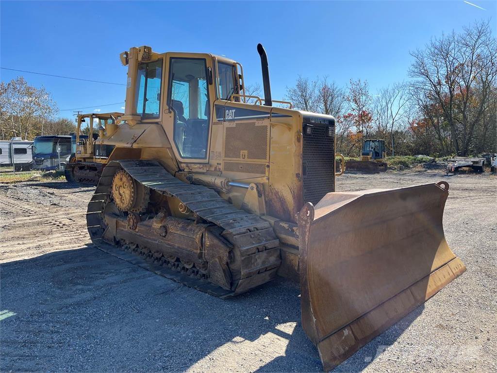 CAT D6N XL Crawler dozers