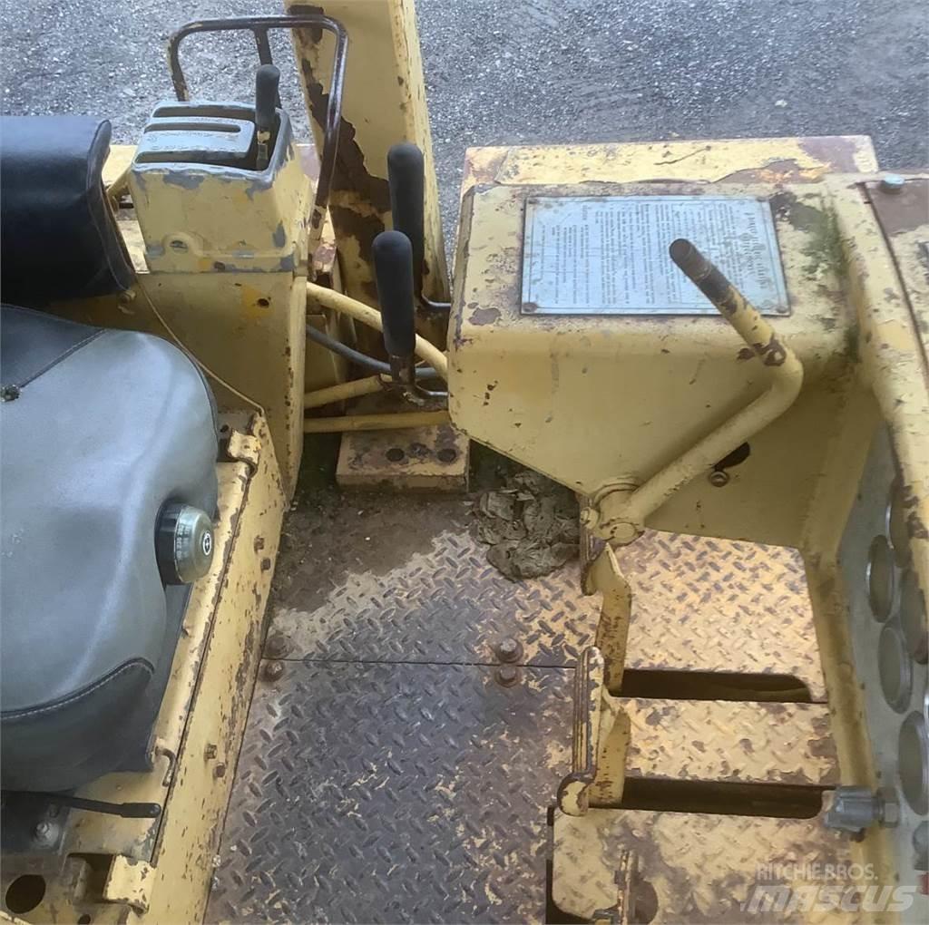CAT D7F Crawler dozers
