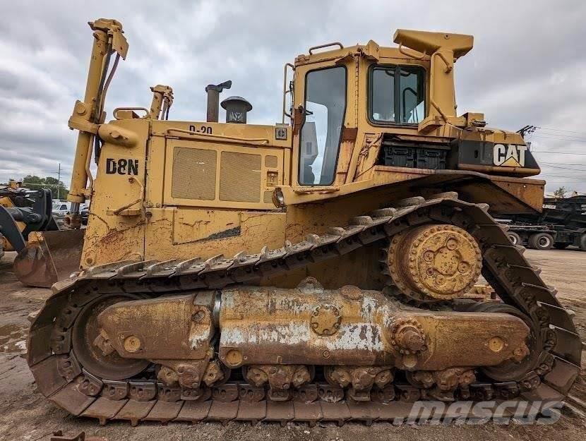 CAT D8N Crawler dozers