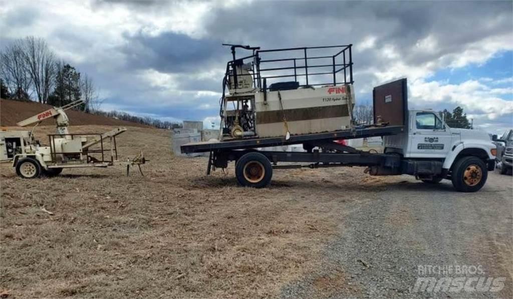 Finn T120 Receiving hoppers, blowers and elevators