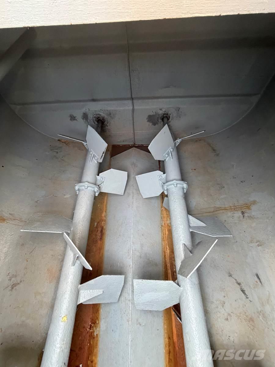 Finn T240 Receiving hoppers, blowers and elevators