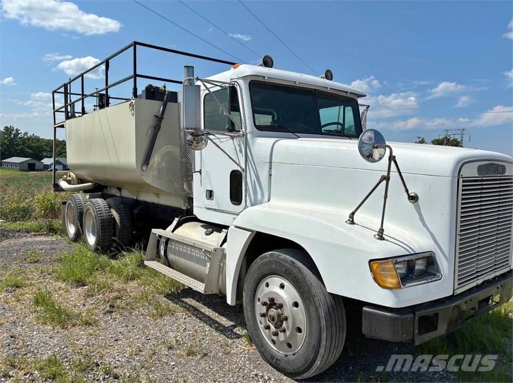 Finn T280 Receiving hoppers, blowers and elevators