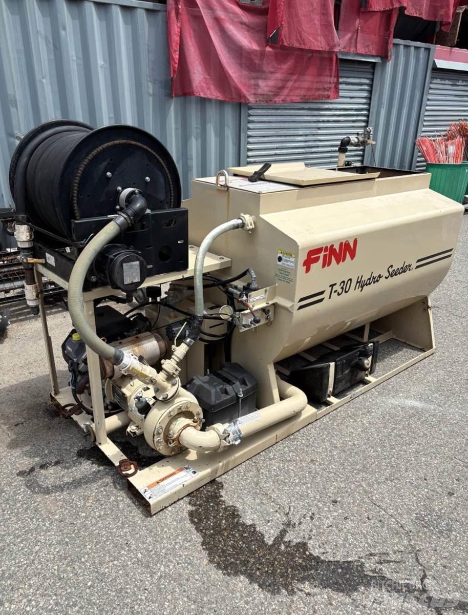 Finn T30 Receiving hoppers, blowers and elevators