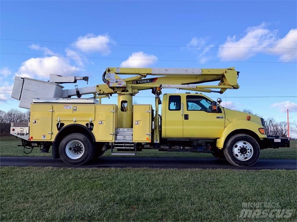 Ford F-750 Truck & Van mounted aerial platforms