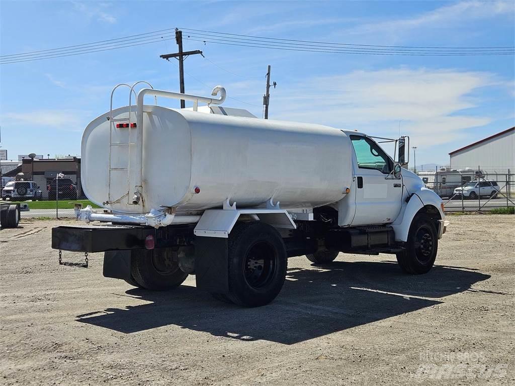 Ford F-750 Tanker trucks