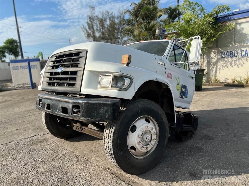 Ford F-800 Transportation - Others