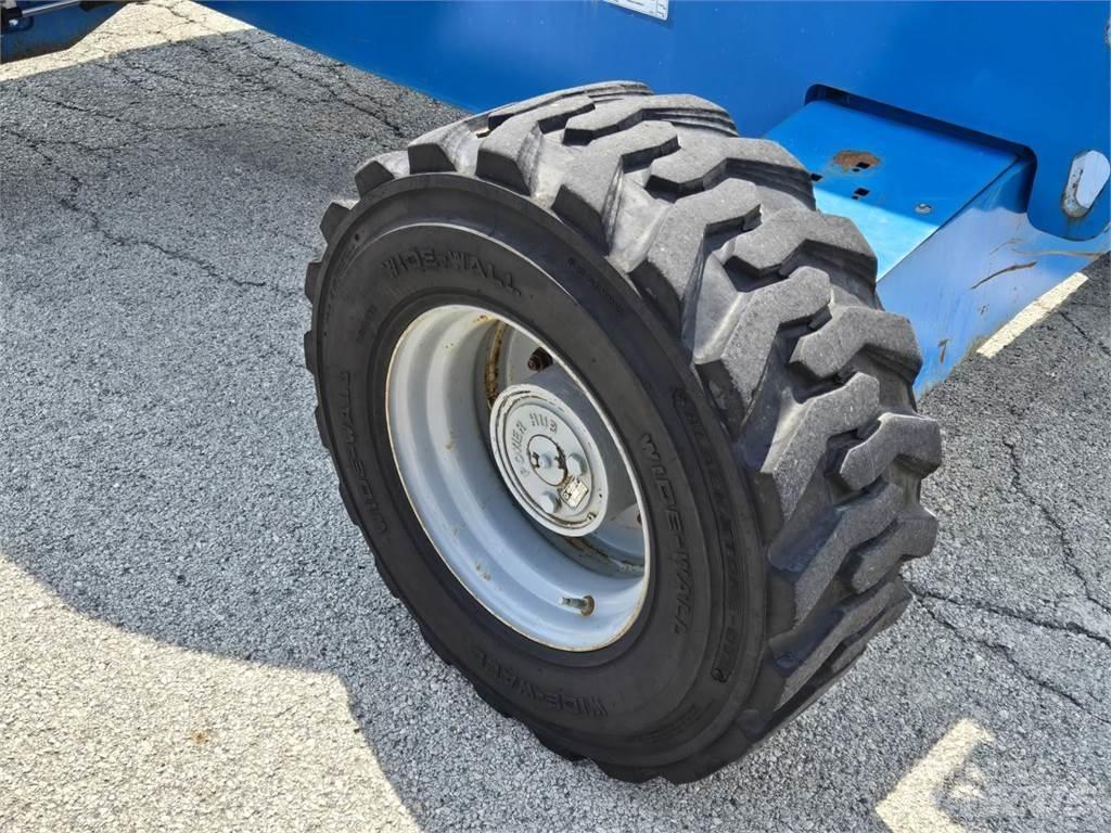 Genie S-45 Telescopic boom lifts