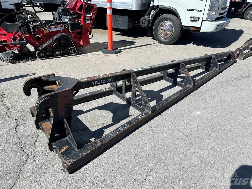 JLG 12 FT Other attachments and components