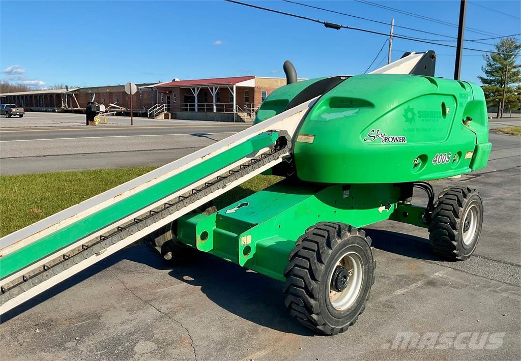 JLG 400S Telescopic boom lifts