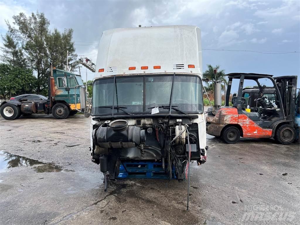 Mack CH613 Transportation - Others