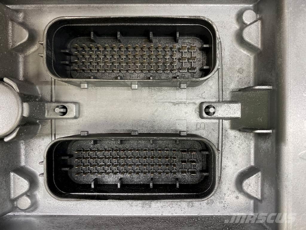 Mack MP7 Electronics