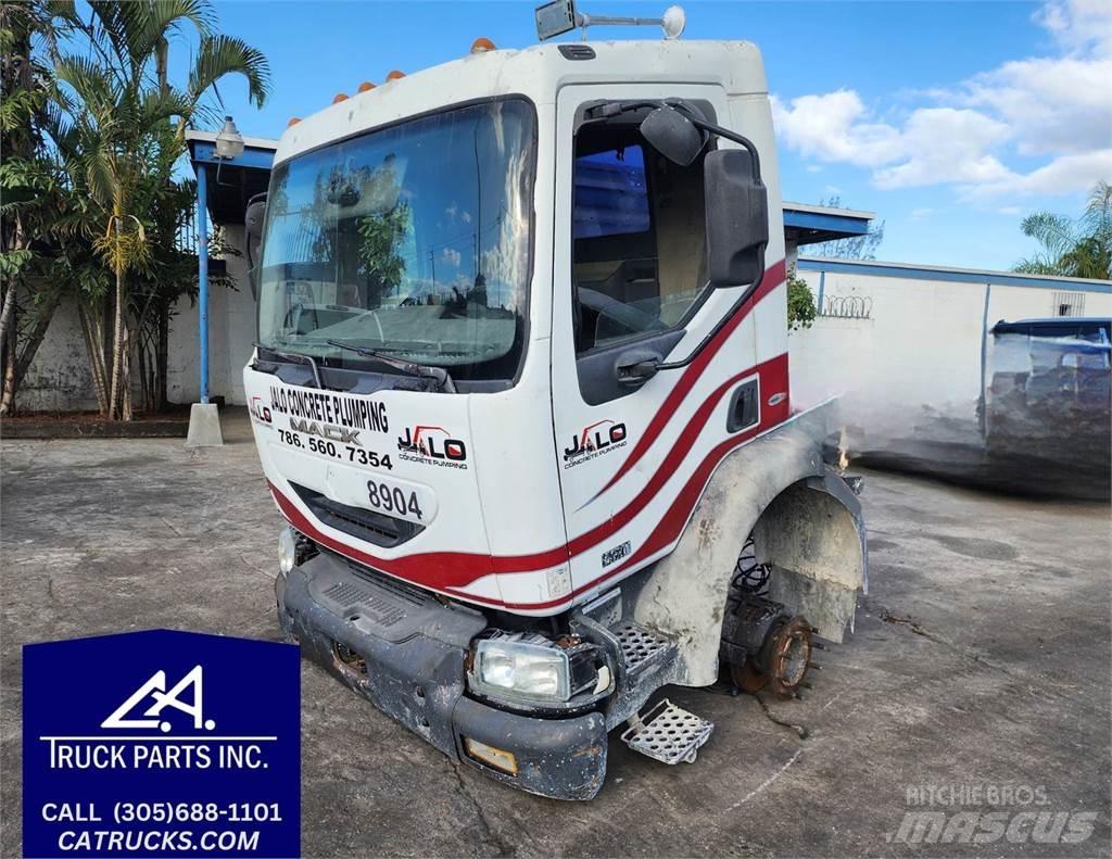 Mack MV322 Transportation - Others