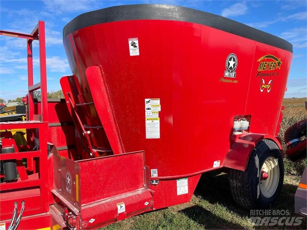 Meyer F470 Mixer feeders
