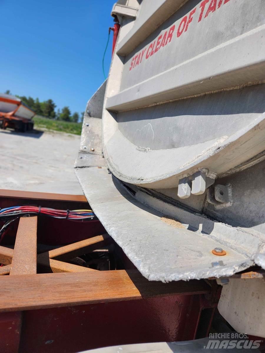  RAGLAN Tipper trailers